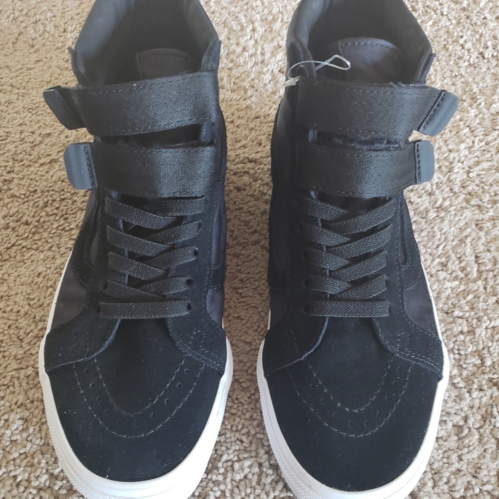 Sk8 hi reissue v sneakers